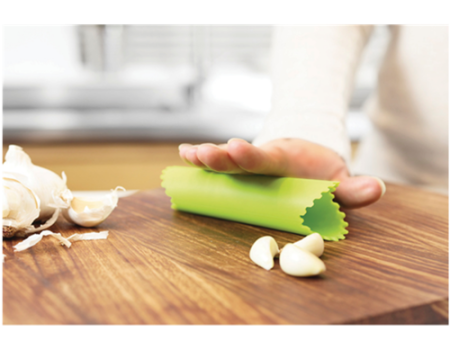 Easy garlic skin peeler